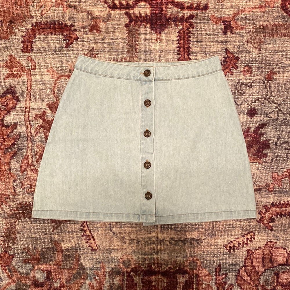 Forever 21 button up light denim mini skirt